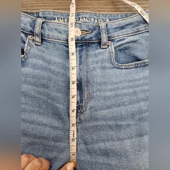 American Eagle High Rise Mom Skinny Jeans Womens Size 2 Medium Demin Wash - Picture 8 of 11